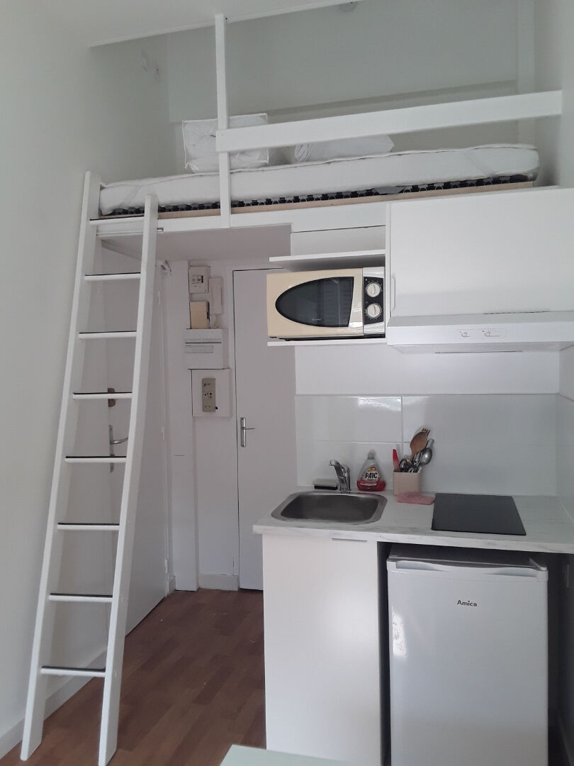 A LOUER &#8211; Studio 12.47m² meublé