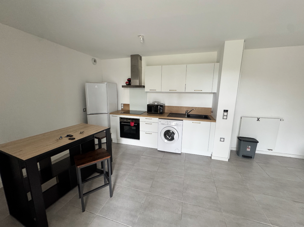 A LOUER &#8211; Appartement T3 meublé