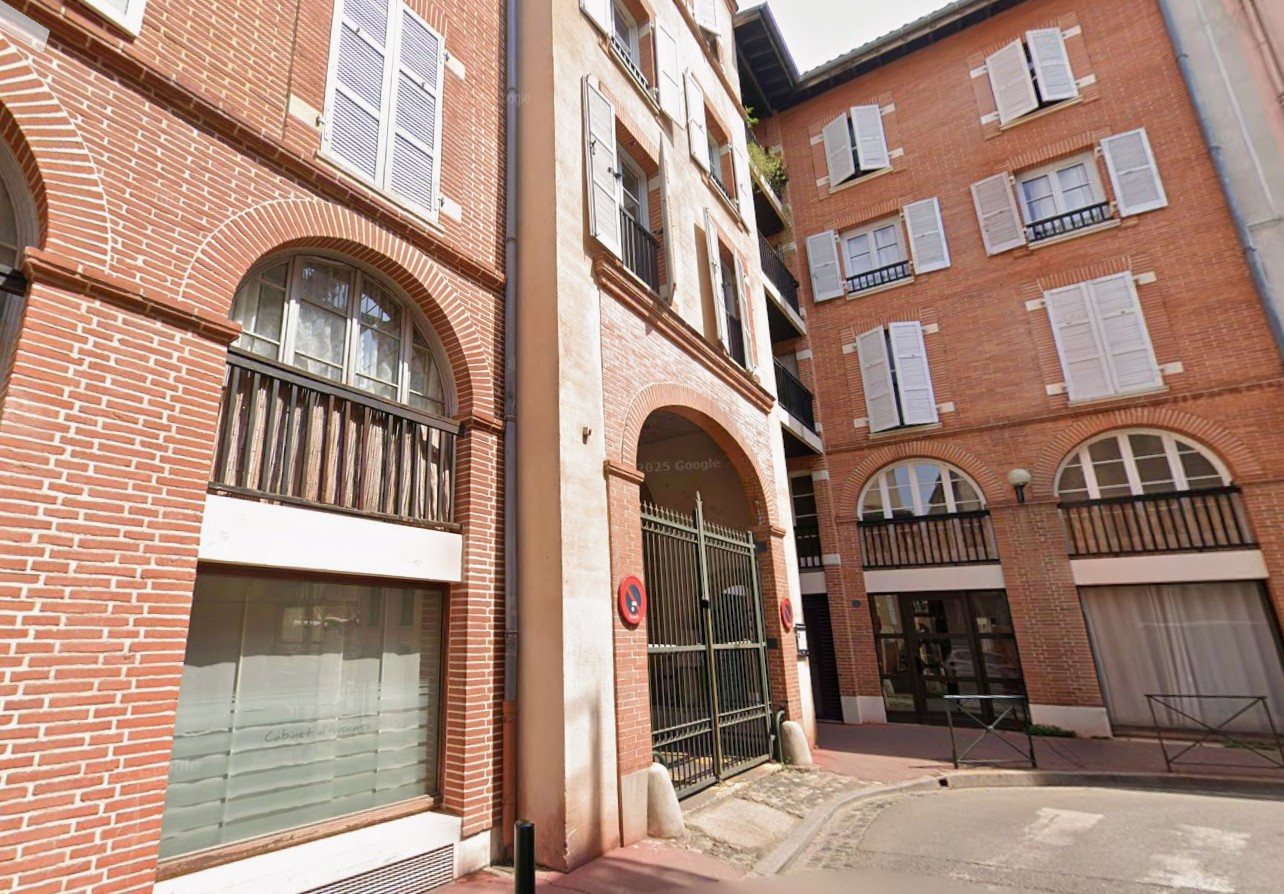 T1 MEUBLE HYPER CENTRE