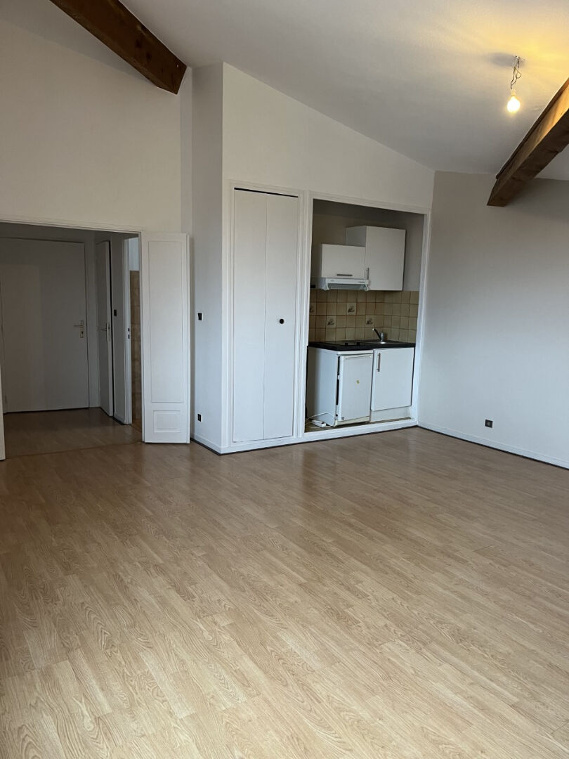 T1 CASTANET TOLOSAN &#8211; 1 pièce(s) &#8211; 39.79 m2